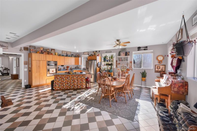 7469 Cty Road 8, Victor, CO 80860