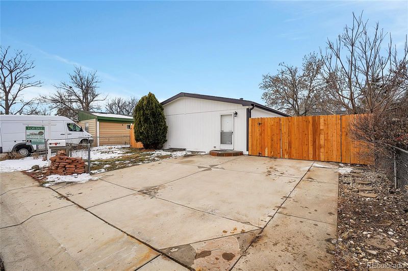1240 Mactavish St, Dacono, CO 80514