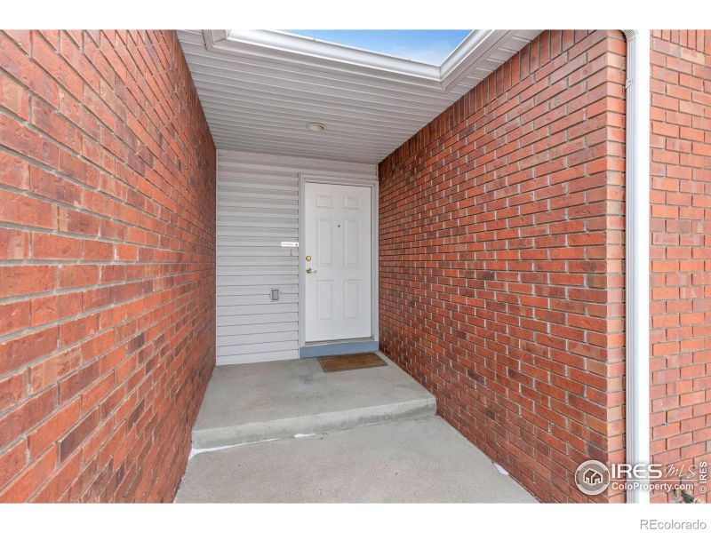 1206 Sharlyn Ct, Evans, CO 80620
