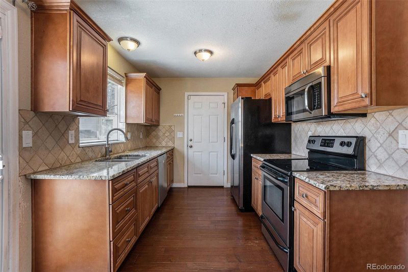 9228 Holland Ct, Westminster, CO 80021