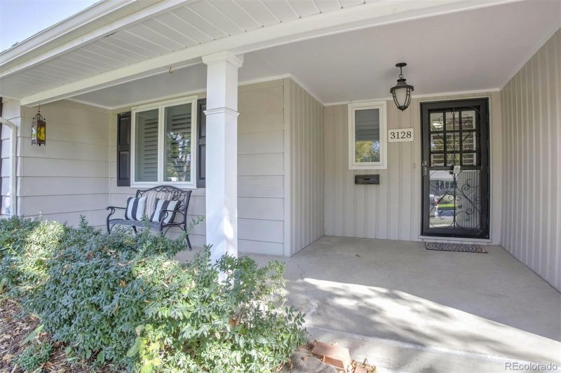 3128 S York St, Englewood, CO 80113