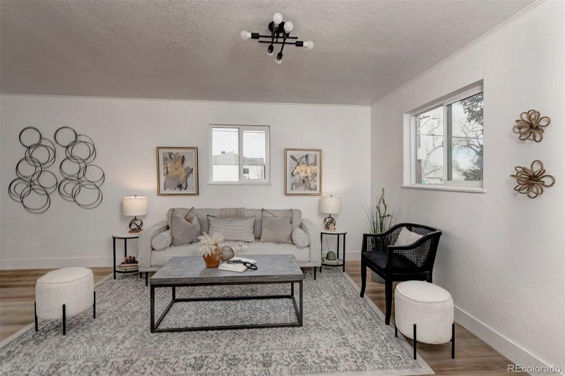 995 King St, Denver, CO 80204