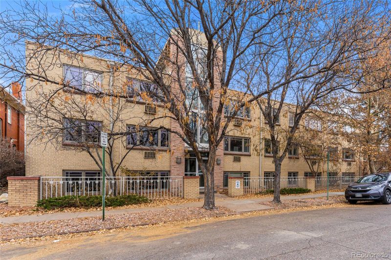 969 S Pearl St #201, Denver, CO 80209