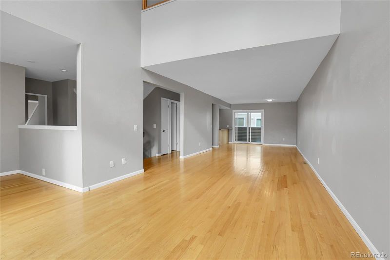1050 S Monaco Pw #10, Denver, CO 80224
