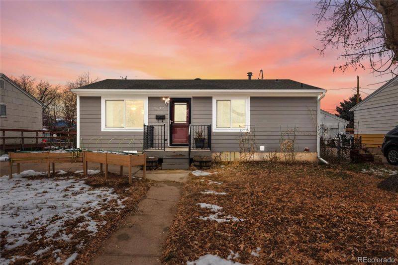 3717 S Hooker St, Englewood, CO 80110