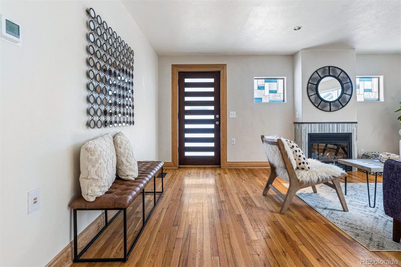 1185 Niagara St, Denver, CO 80220