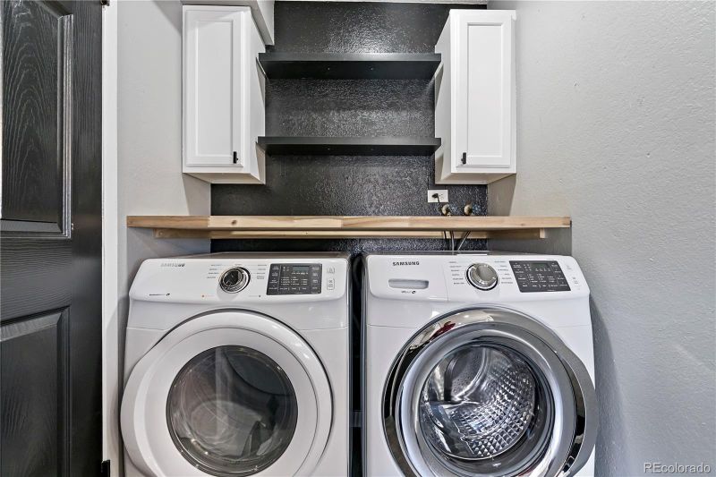 72 Newark St #A, Aurora, CO 80012