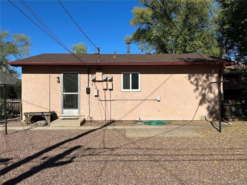 2527 E Boulder St, Colorado Springs, CO 80909
