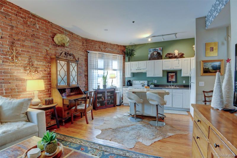1425 Washington St #206, Denver, CO 80203