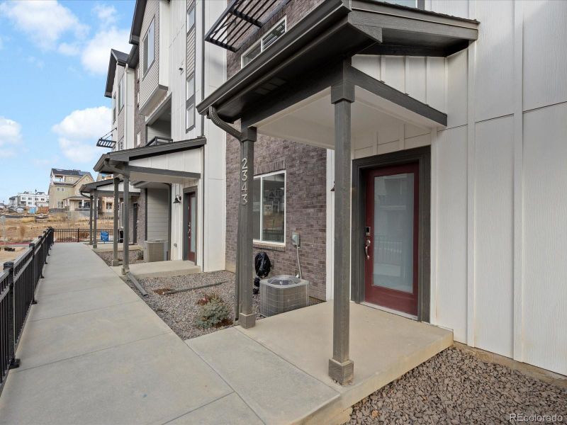 2343 Shoshone Pl, Broomfield, CO 80023
