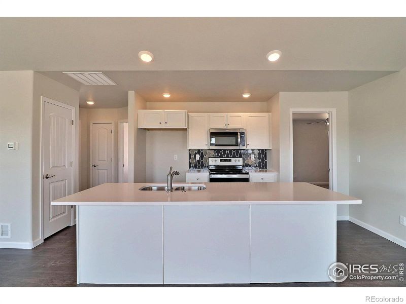 4310 Primrose Ln, Evans, CO 80620