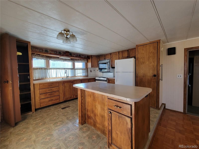 2201 W 91st Pl, Federal Heights, CO 80260