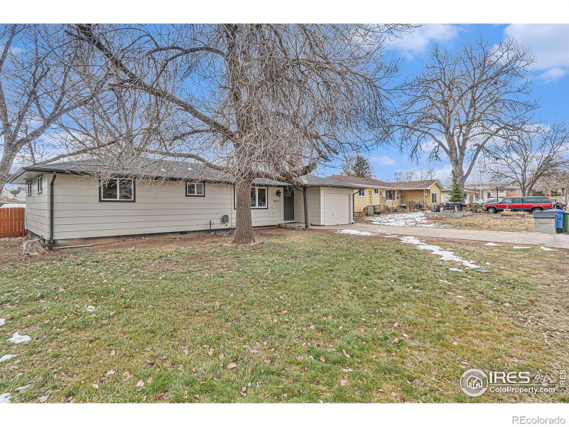 1812 W 10th St, Loveland, CO 80537