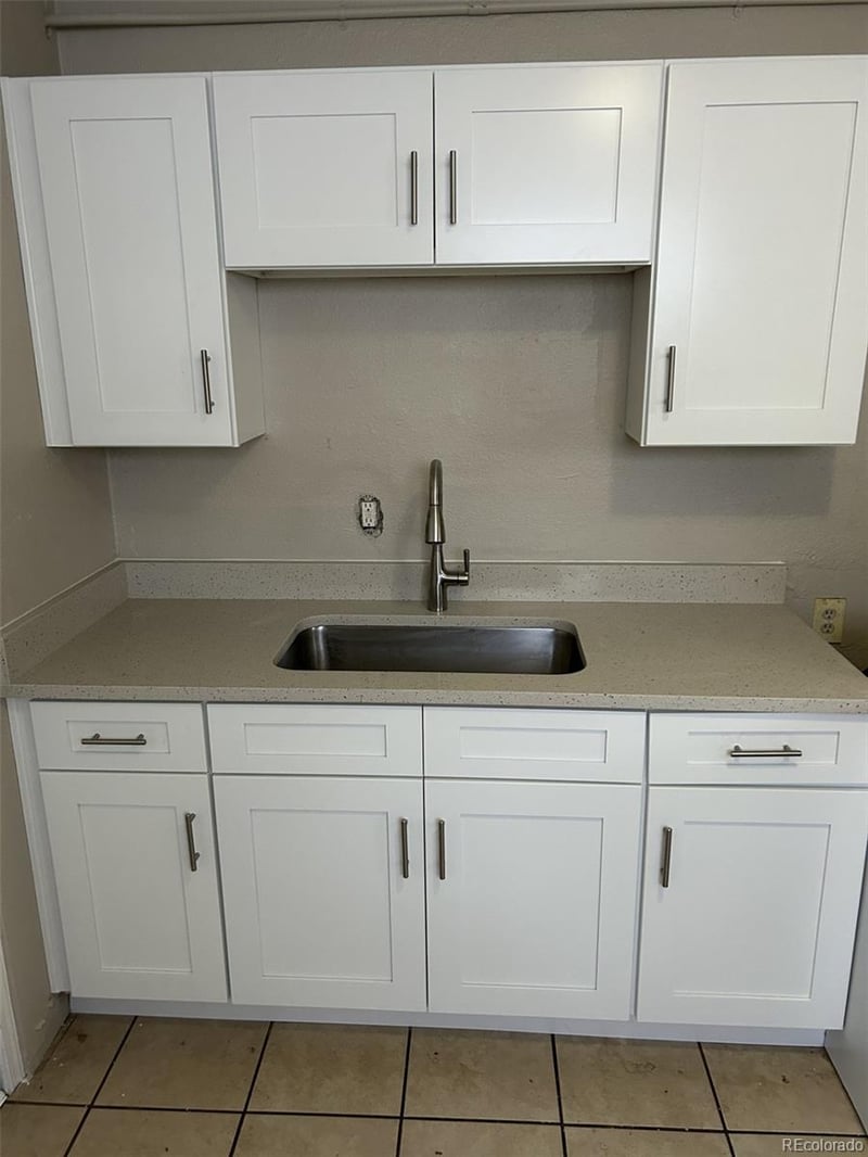 1480 Boston St, Aurora, CO 80010