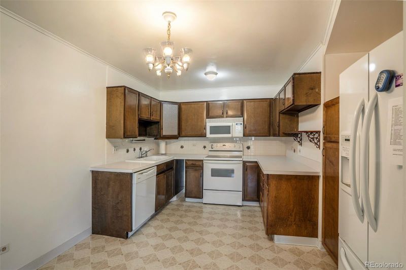 660 S Alton Way #4C, Denver, CO 80247