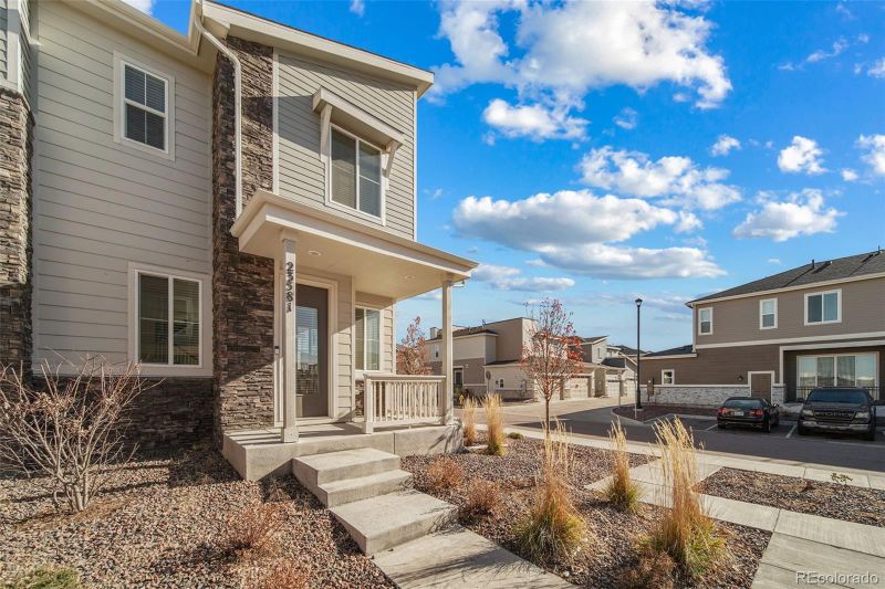 23581 E 5th Dr, Aurora, CO 80018