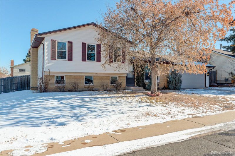 1922 S Ivory Way, Aurora, CO 80013