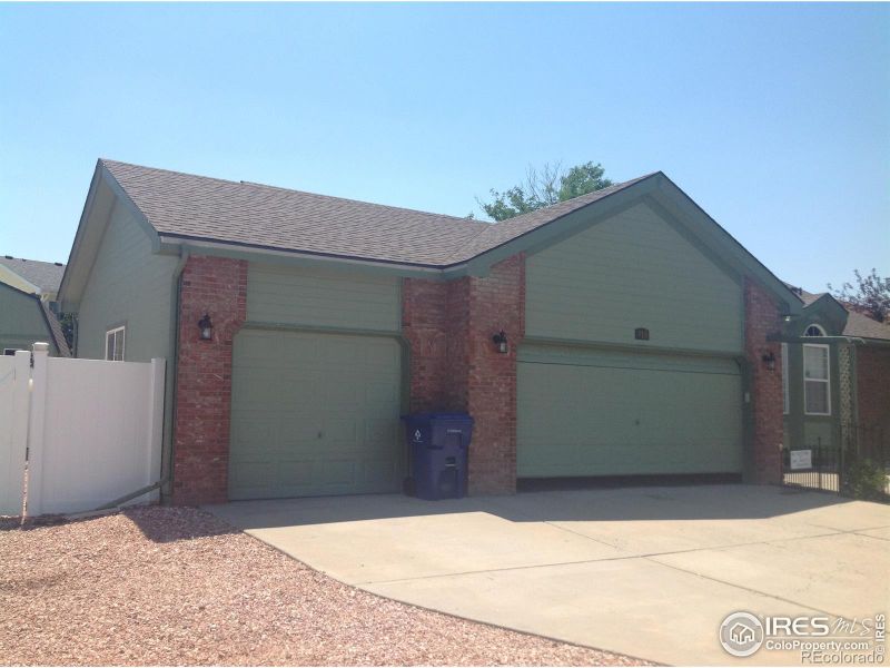 918 N 7th St, Johnstown, CO 80534