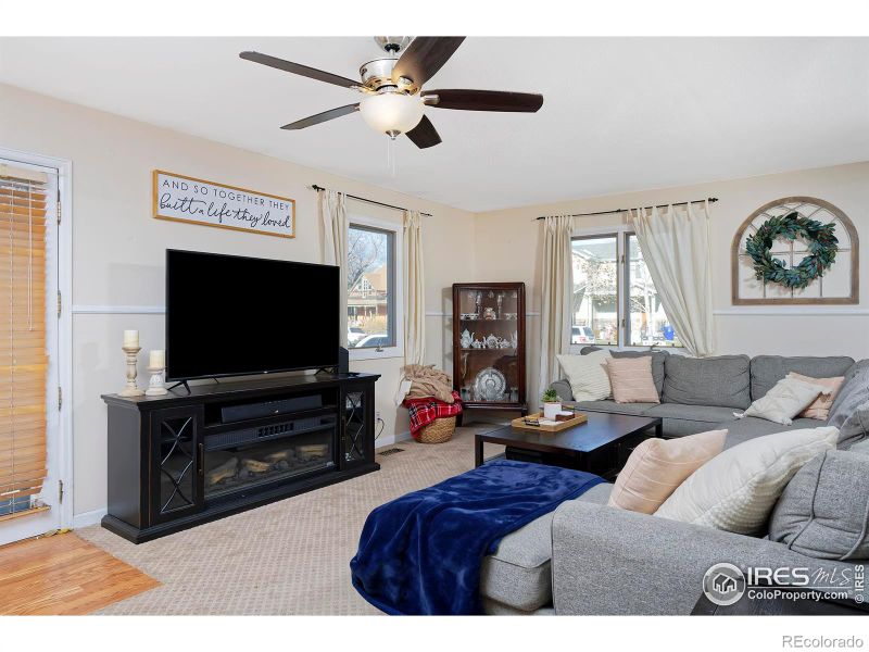 914 E 7th St, Loveland, CO 80537
