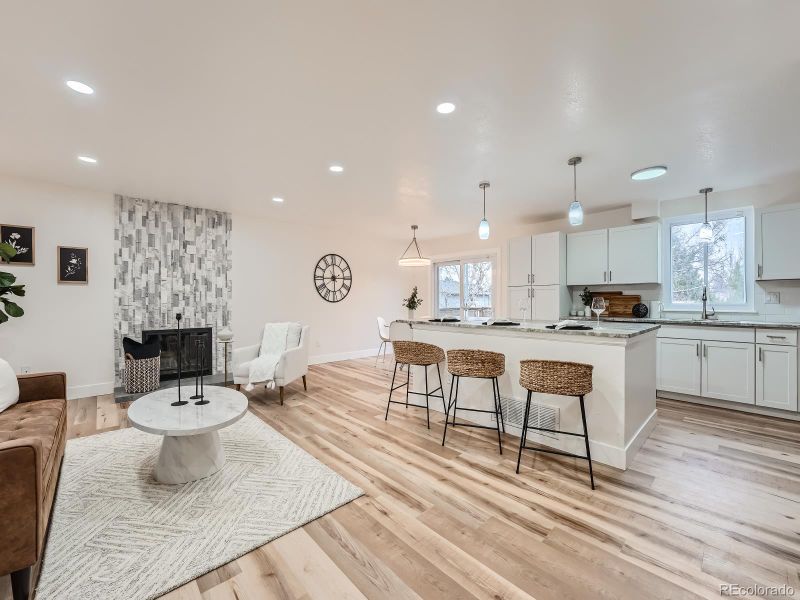 3775 S Olathe Cir, Aurora, CO 80013