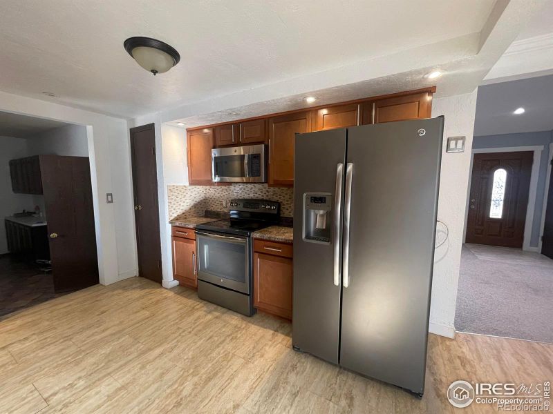 1140 S Bowman Ave, Holyoke, CO 80734