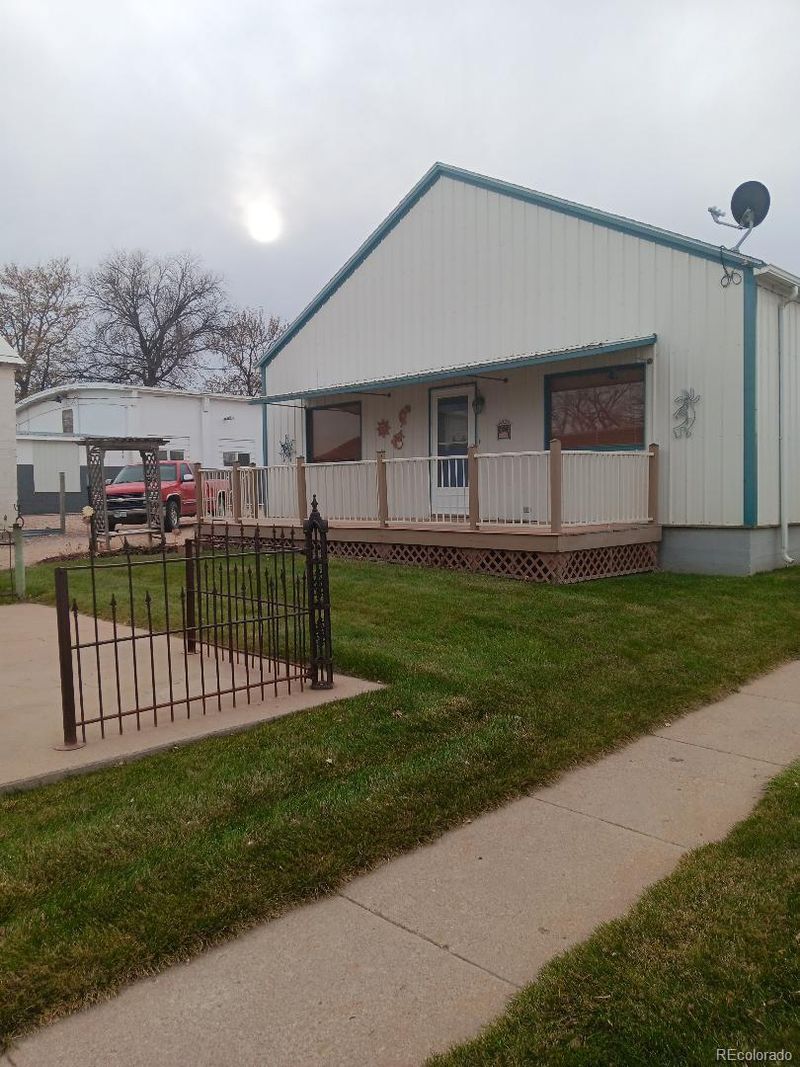 203 S Albany St, Yuma, CO 80759