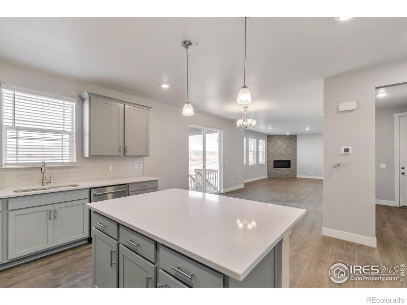 1107 Dutch Peak Dr, Berthoud, CO 80513