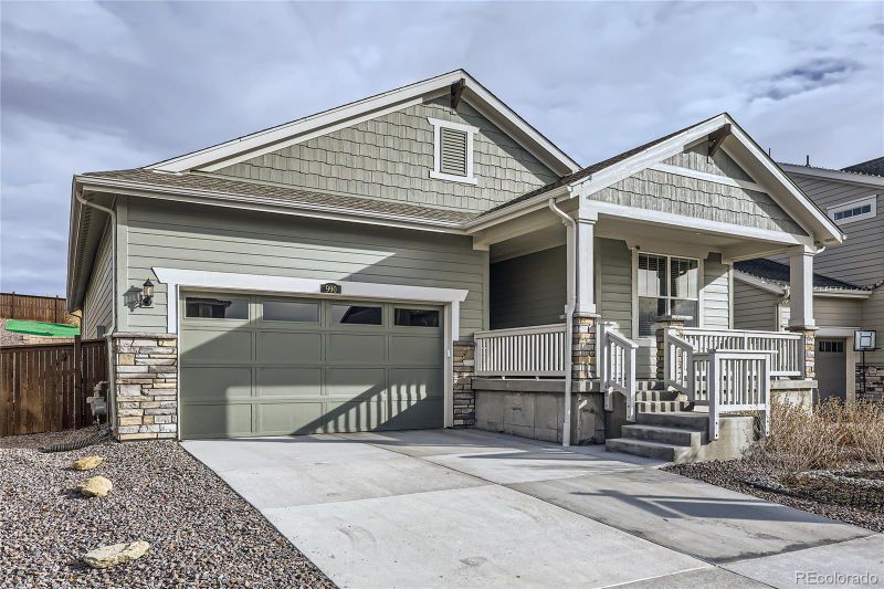 990 Horsetail Loop, Elizabeth, CO 80107