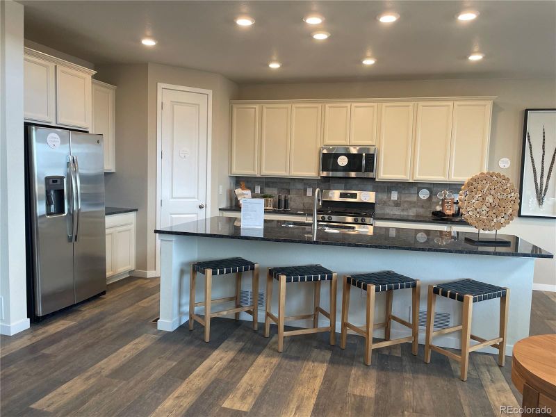 24741 E Tennessee Ave, Aurora, CO 80018