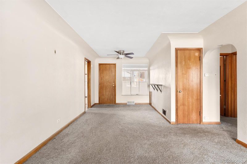 1675 Valentia St, Denver, CO 80220