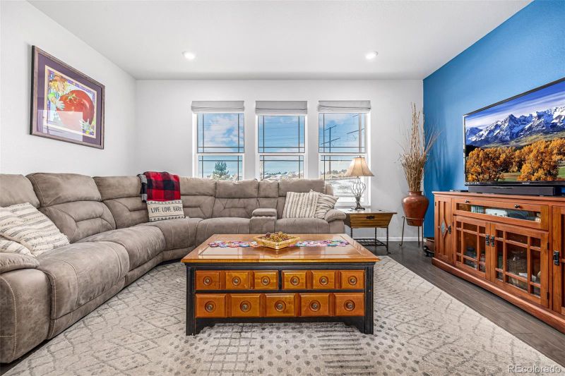 7189 Othello St, Castle Pines, CO 80108