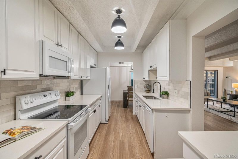 7865 E Mississippi Ave #702, Denver, CO 80247