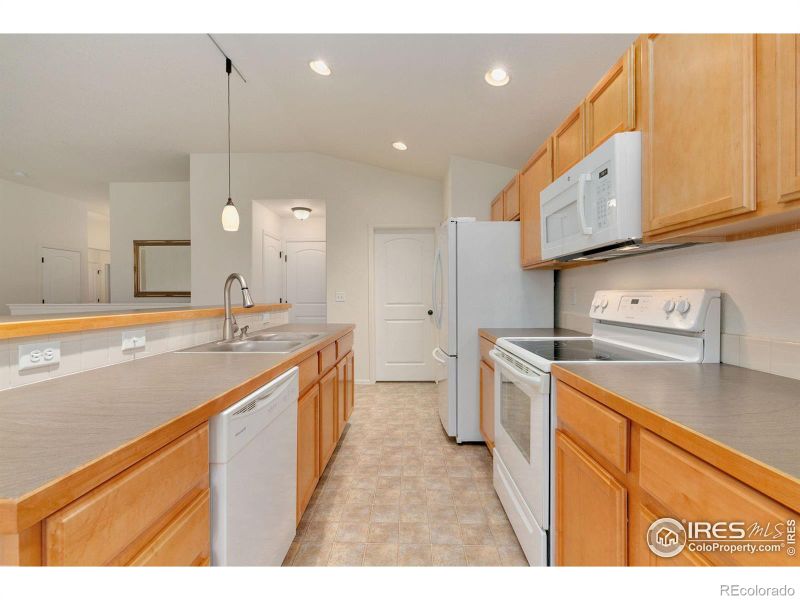 2512 Lynnhaven Ln, Fort Collins, CO 80524