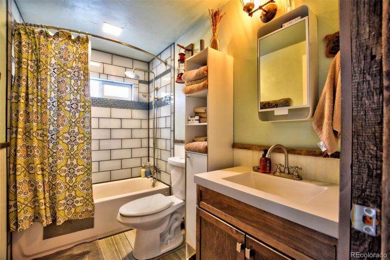51 Crozier St, Jefferson, CO 80456