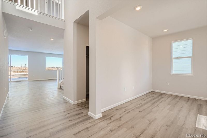 27933 E Glasgow Pl, Aurora, CO 80016