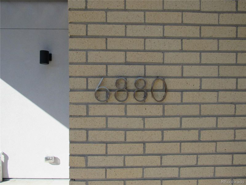 6880 E Archer Dr, Denver, CO 80230