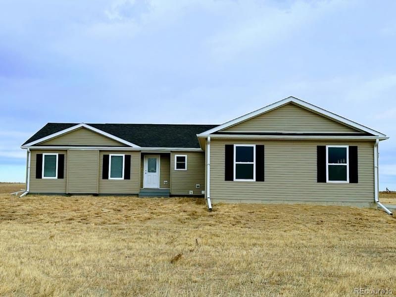 56277 E Cr 26, Strasburg, CO 80136