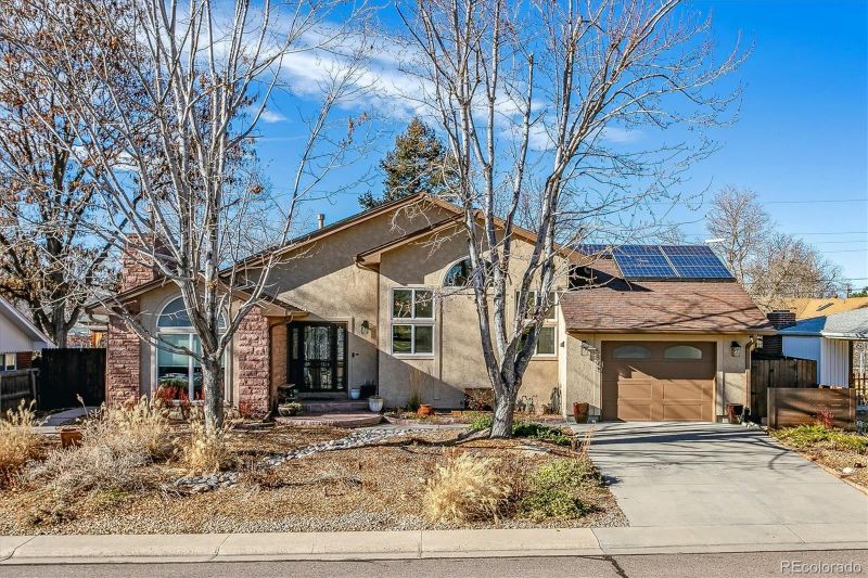 5805 S Fox St, Littleton, CO 80120