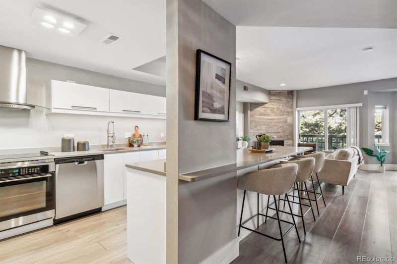 1000 E 1st Ave #205, Denver, CO 80218