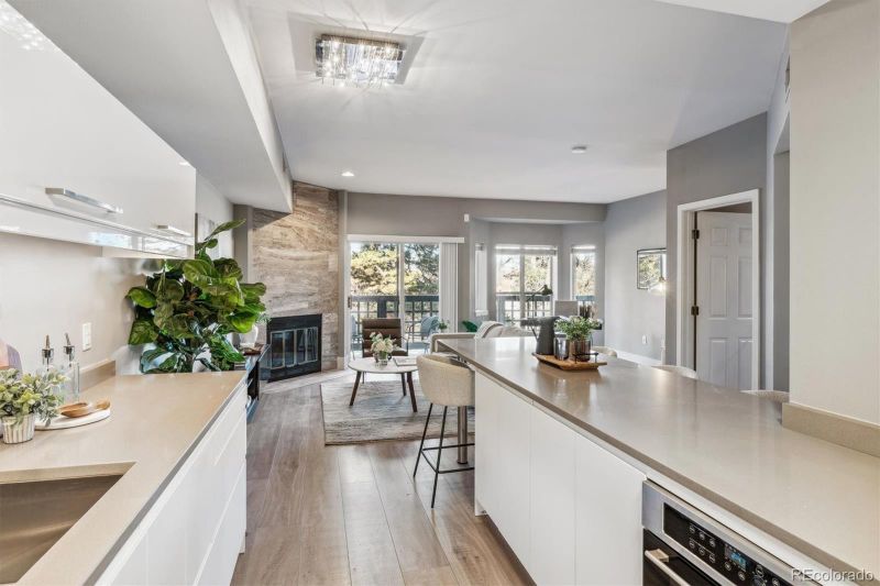 1000 E 1st Ave #205, Denver, CO 80218
