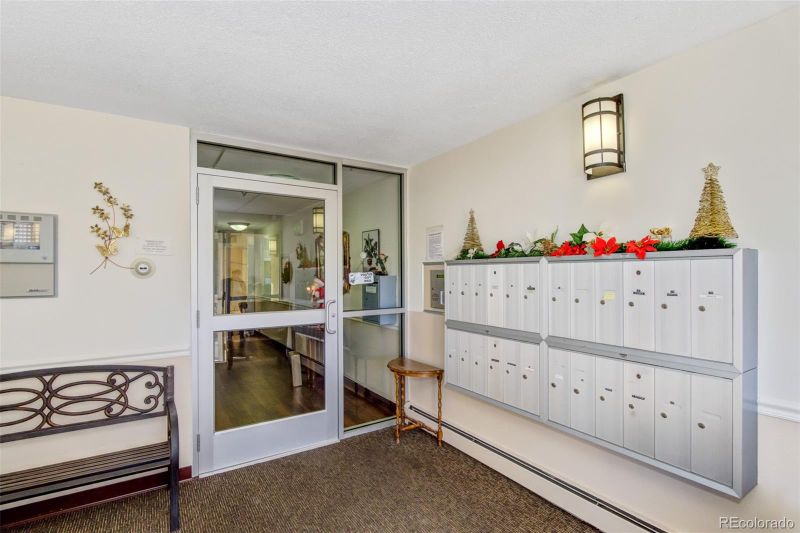 620 S Alton Way #3B, Denver, CO 80247