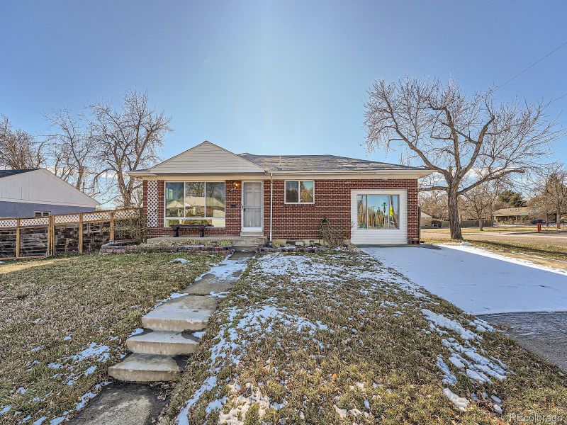 10989 Larry Dr, Northglenn, CO 80233