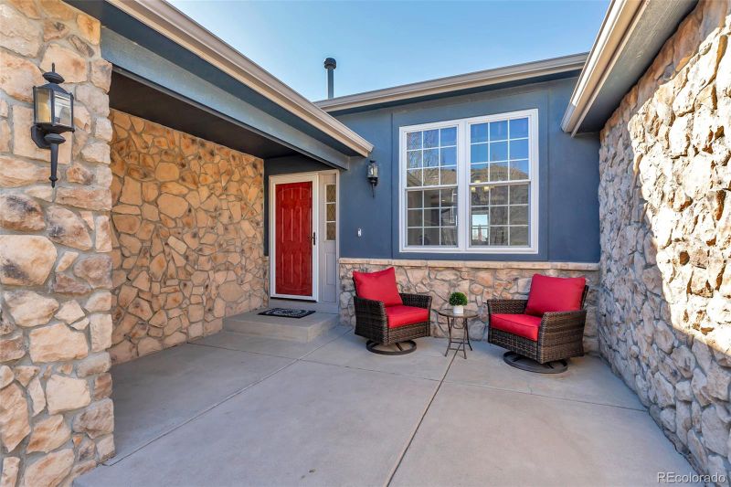 1509 S De Gaulle Cir, Aurora, CO 80018
