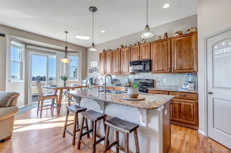 1509 S De Gaulle Cir, Aurora, CO 80018
