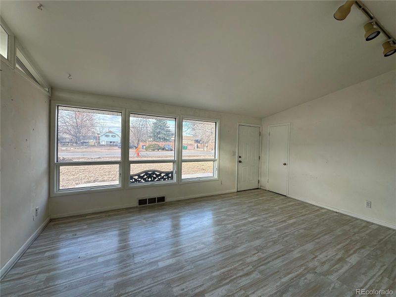 5995 W 3rd Ave, Lakewood, CO 80226