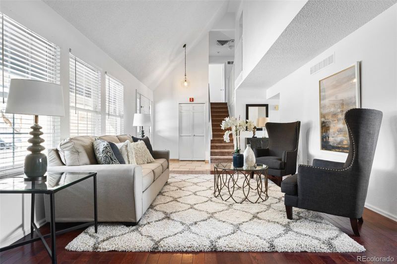 2038 S Evanston Ct, Aurora, CO 80014