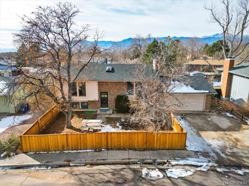 1050 Wagon Wheel Ave, Colorado Springs, CO 80915