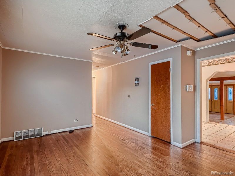 2660 Oneida St, Denver, CO 80207