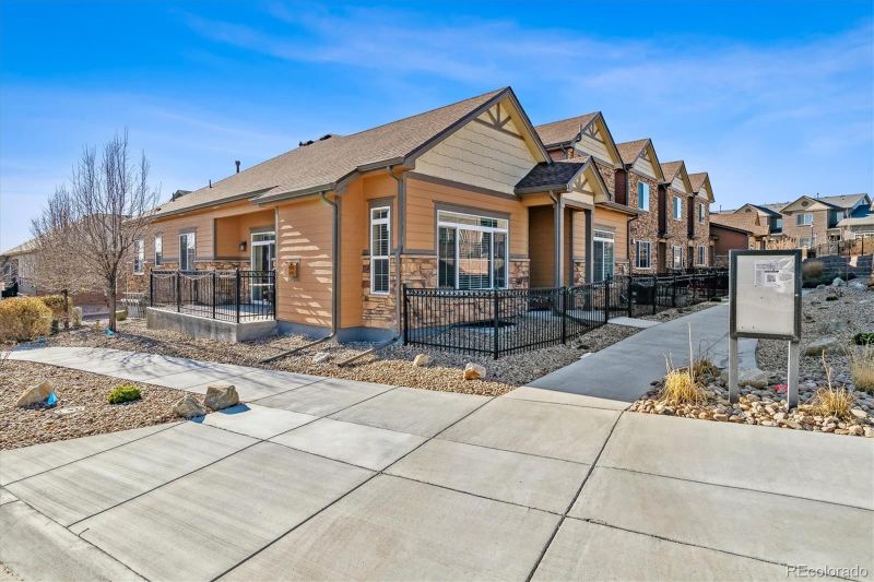 6629 S Patsburg St, Aurora, CO 80016