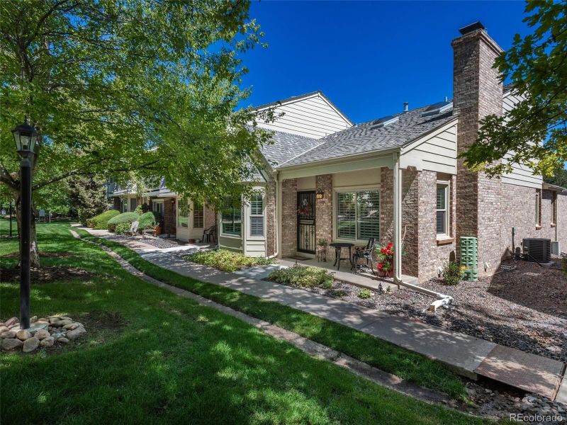 7585 S Cove Cir, Centennial, CO 80122